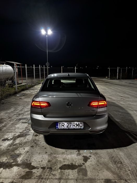 VW Passat B8 Sedan • 2.0 TDI 150 CP • DSG 6 • ACC • Full LED • Piele