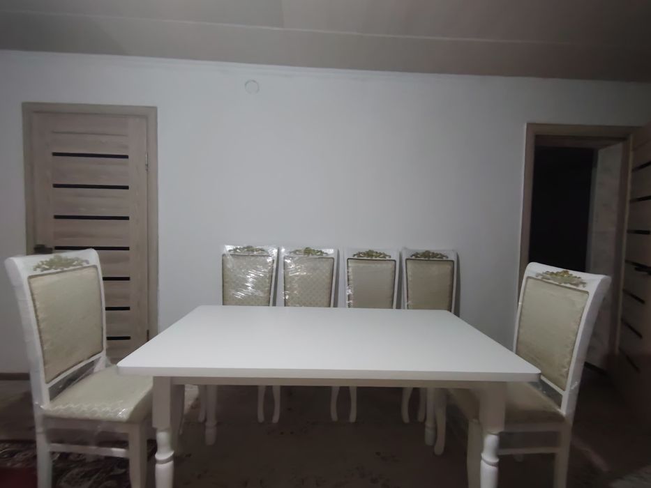 Продам стол со стульями