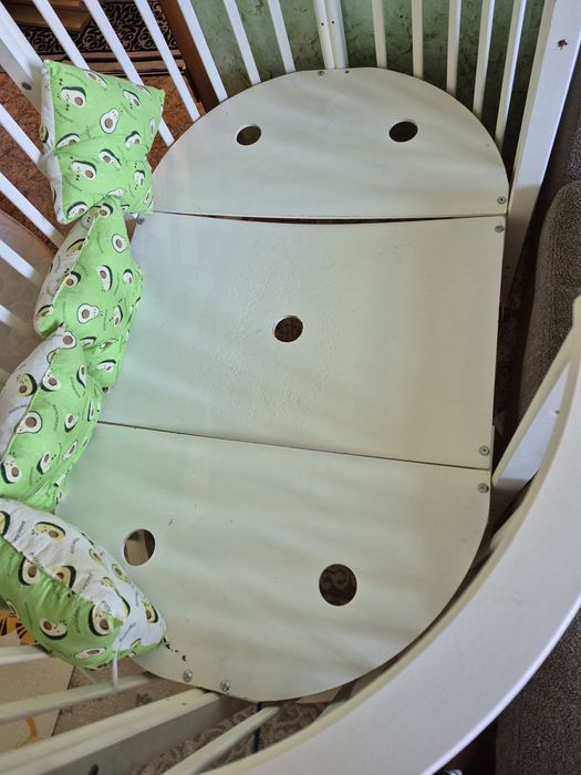 Кроватка детская