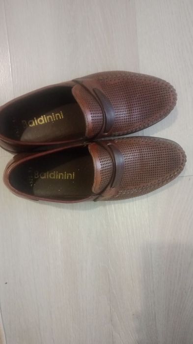 Обувь 39 размер почти новая