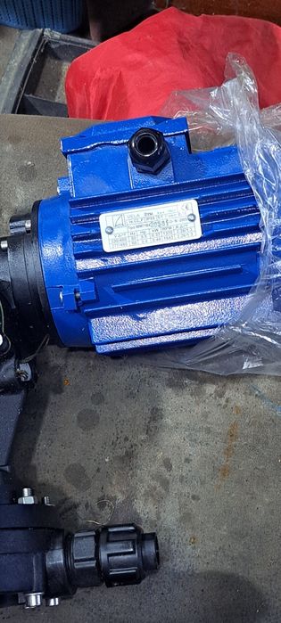 Motore ulei 220/380