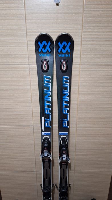 Schiuri volkl platinum sw UVO 173cm- clapari ski Nehoiu • OLX.ro