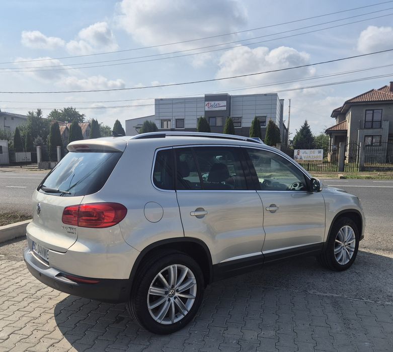 VW TIGUAN  2.0 TDI / EURO 5 / 4 X 4 / DSG / Clima / Trapa / Led / Xenon / CASH sau RATE