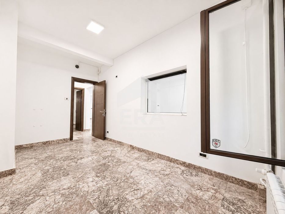 Продава се Магазин в София, Център - 90 кв.м за 8556 €/кв.м - Снимка #3
