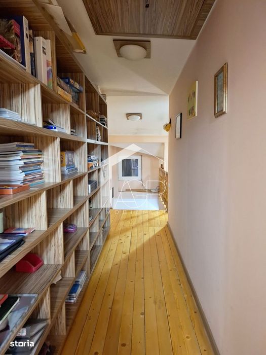 Casa P+M, cu 5 camere, zona Central