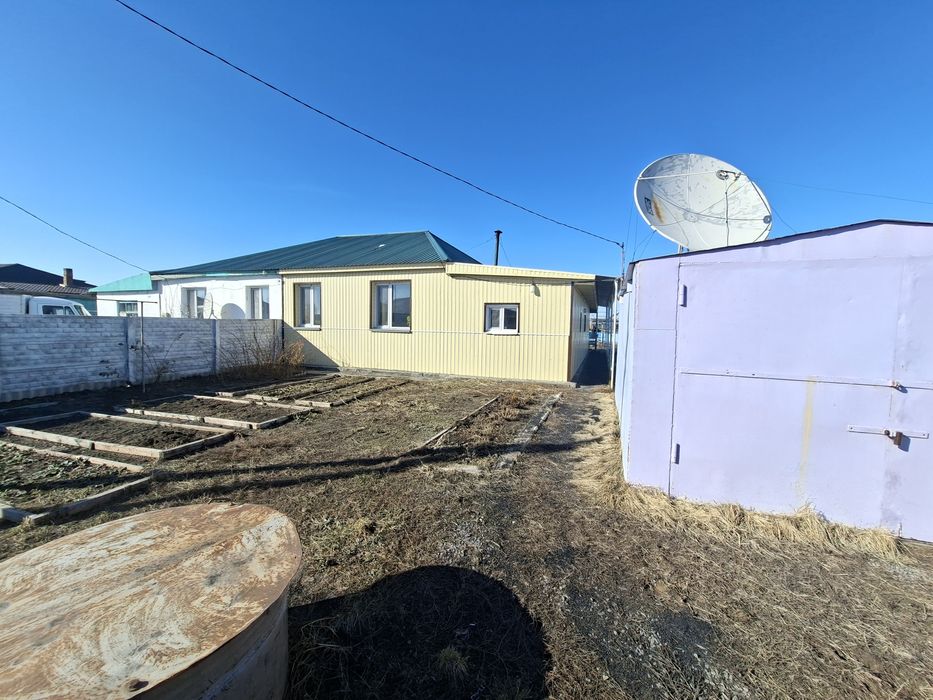 Продам дом в 11 км от города Аксу