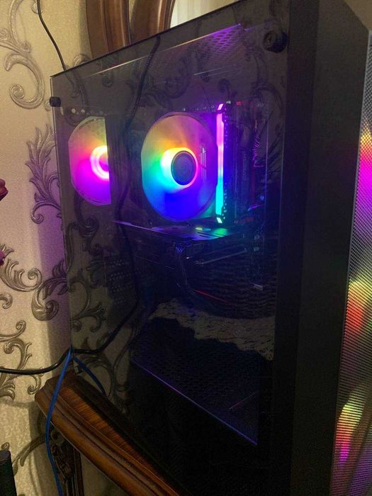 Игровой ПК + монитор 180Hz — готов к играм