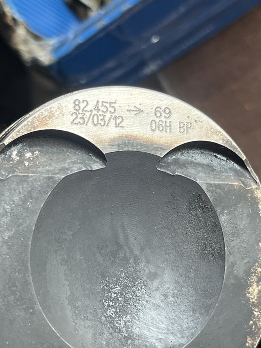 Piston cu biela audi A4 A5 Q5 motor 2.0 tfsi cod CDNC