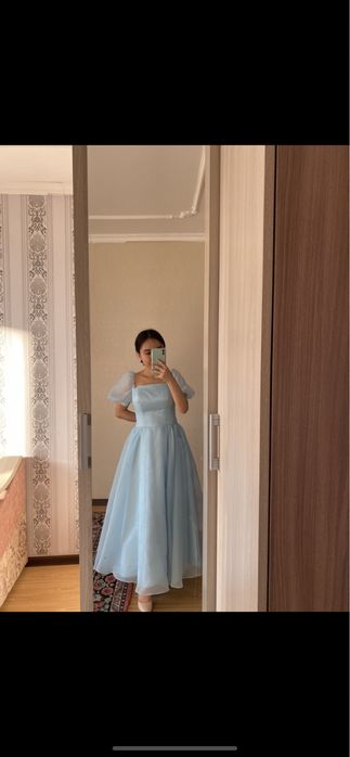 Вечерние платья.