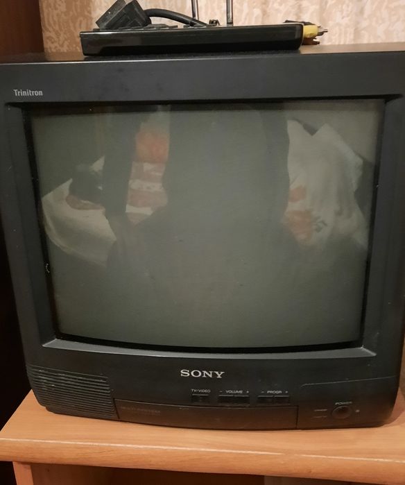 Teлевизор Sony 14 инча