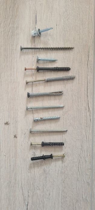 Продажа саморезов.