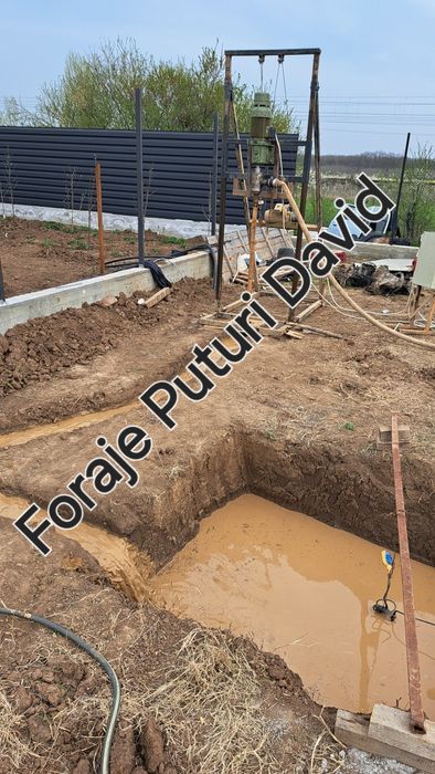 Executam foraje puțuri