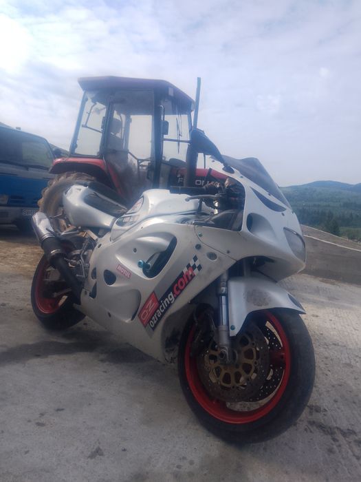 Dau la schimb cu Cross sau atv mai multe detalii la telefon