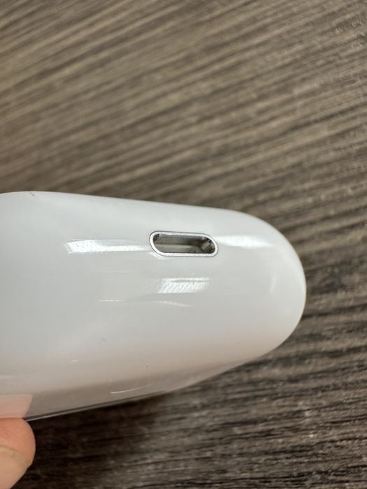 Продам наушники AirPods 3