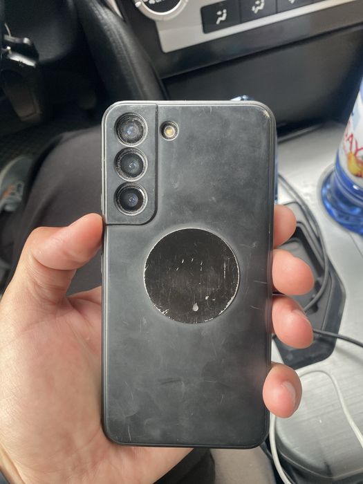 Samsung s22 ……..