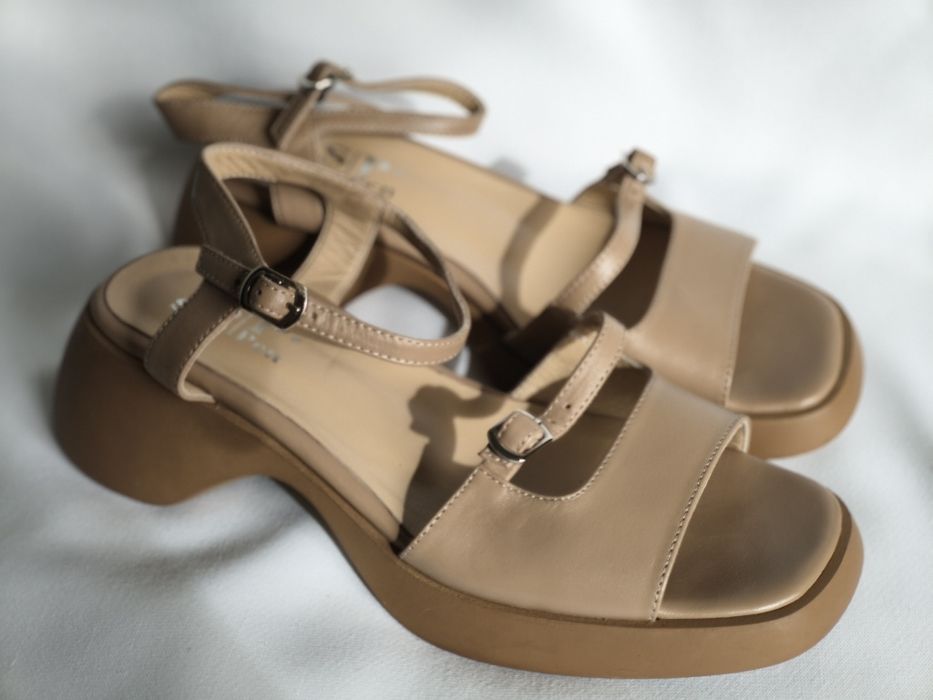 Sara Pen, нови сандали естествена кожа, номер 39