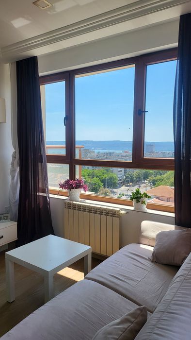 Дава се под наем Тристаен апартамент в Варна, Чаталджа - 160 кв.м за 1246.44 € - Снимка #4