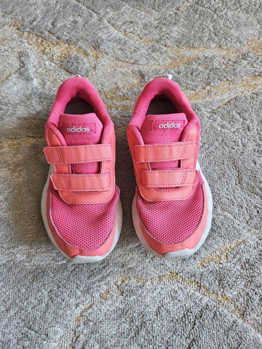 Детски маратонки 30 лева общо - adidas и декатлон