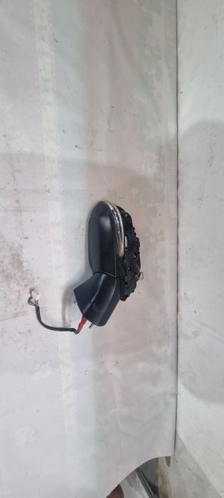 Oglinda dreapta toyota rav4