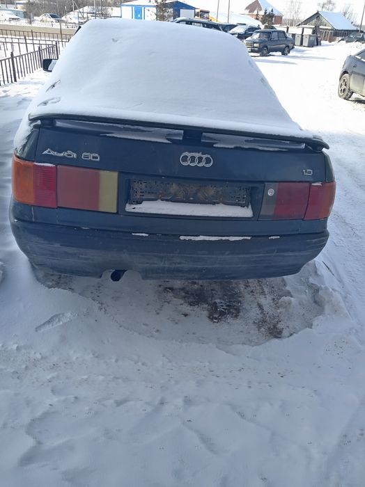 Продам ауди б3 1897года не на ходу