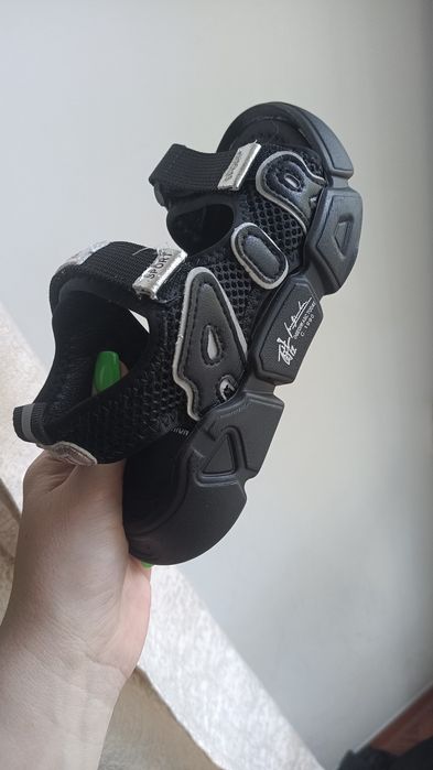 Детские сандалии на мальчика