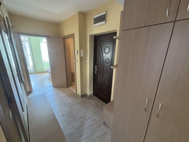 Тристаен апартамент под наем в центъра на София, 2021253