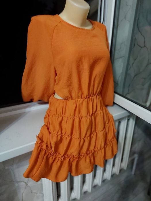 Юбки и платья женские