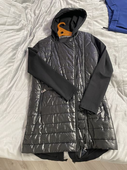 Продам костюм, куртку, кофту.