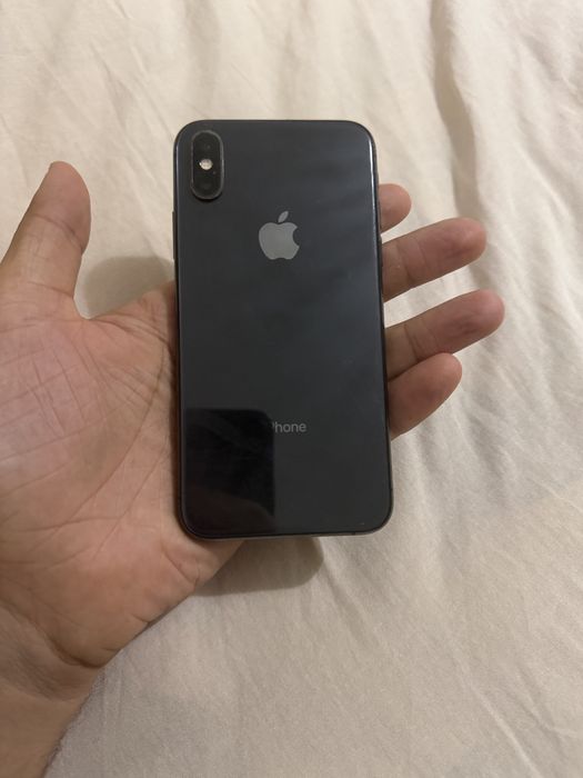 Продам IPhone xs 256gb black