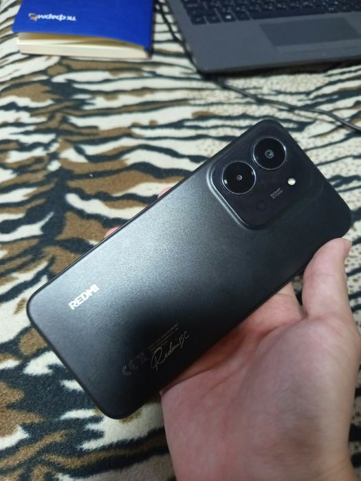 Продам Redmi 15C 8/128 Гб б/у в отличном состоянии