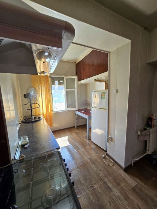 Аренда 2/2/4 Рисовый базар улица Мухтара Ашрафий срочно 2 хонали