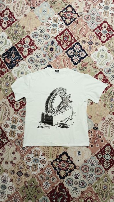 Продам вещи джинсы и 2 футболки