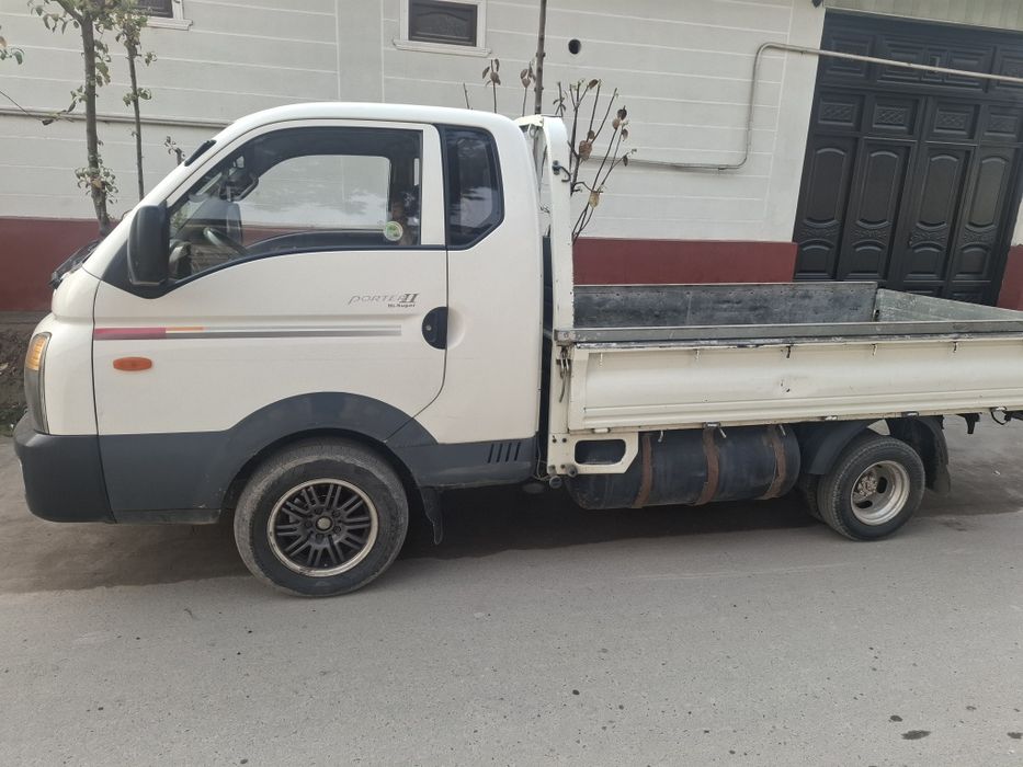 Hyundai porter 2