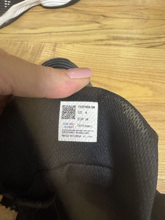 Продам кросовки р 38