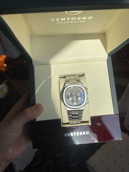 Часы Zentorno Legacy ChronoMaster