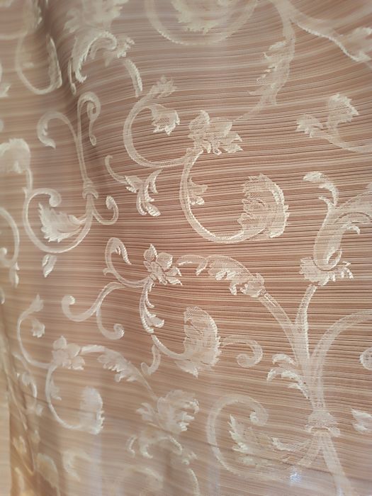 Продам шторы в отличном состоянии