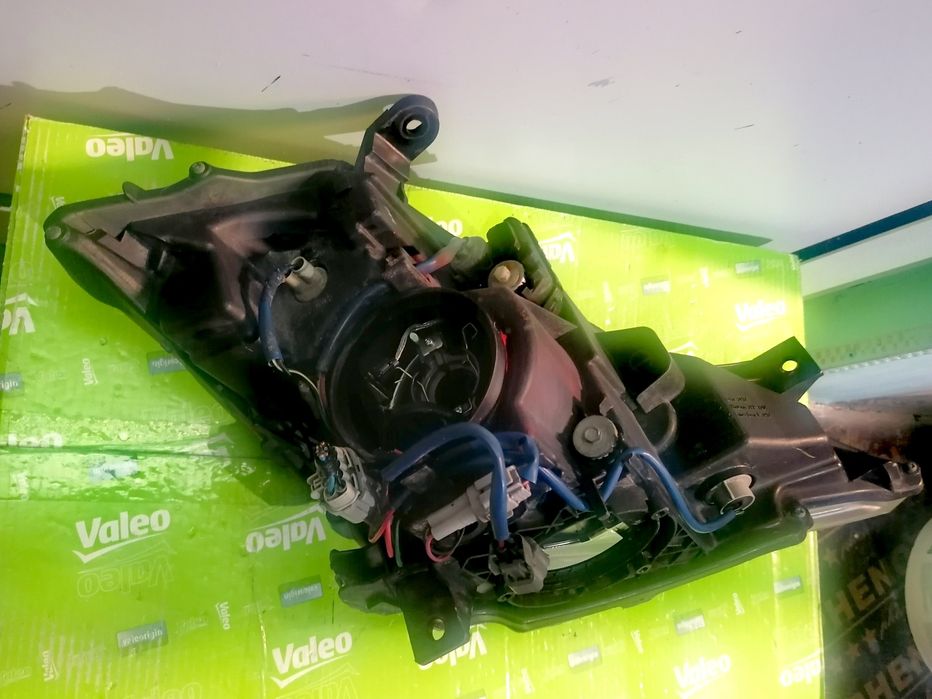 Фар Фарове за Нисан Мурано / Nissan Murano Z50 Bi-Xenon D2S.