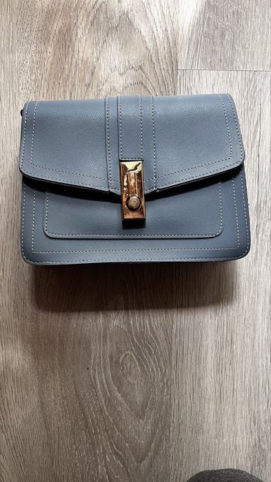 Женски чанти 15 лв