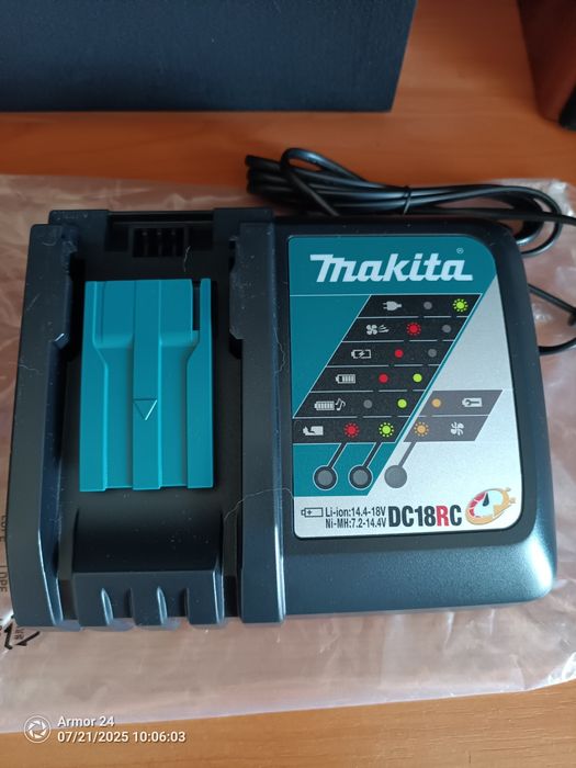 Зарядное устройство Makita 18v