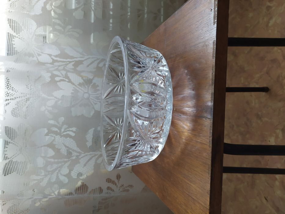 Хрустальная конфетница