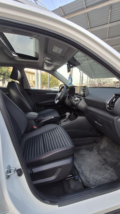 KIA Sonet Full, 3 pozitsiya lyuk bor.