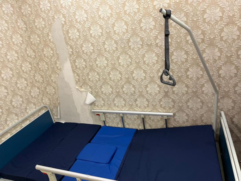 Инвалидная кровать , коляска инвалидная