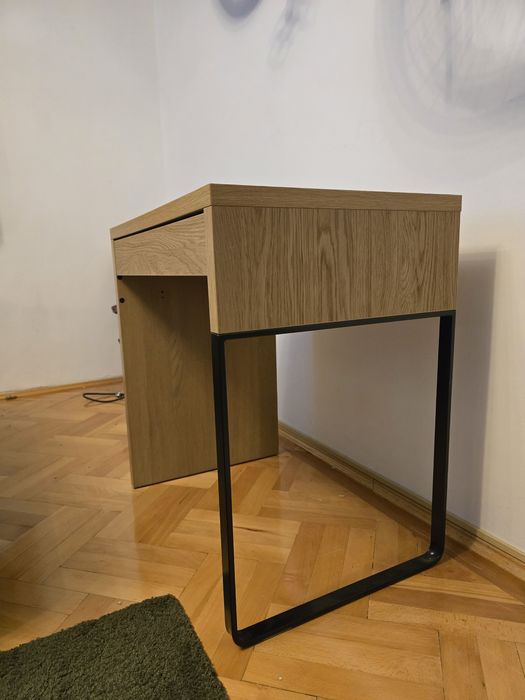 Birouri Micke (ikea) la jumate din pret