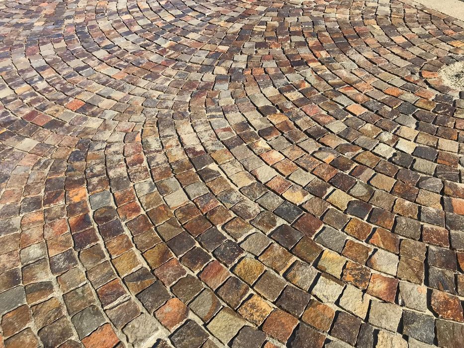 Piatra cubica, nouă și recuperată