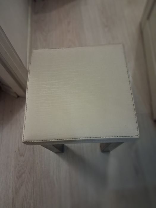 Кухонный уголок  со столом