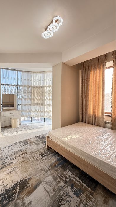 Маклерсиз 3 хонали квартира сотилади