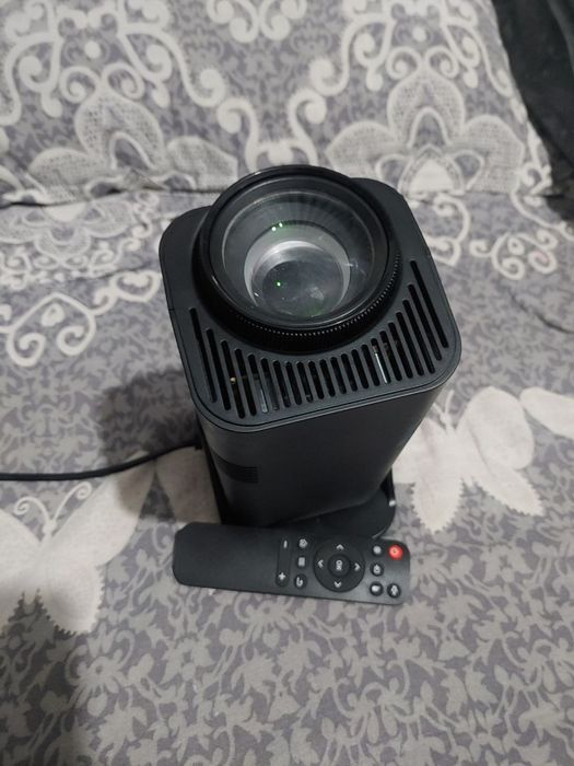 Smart Proektor Hy320