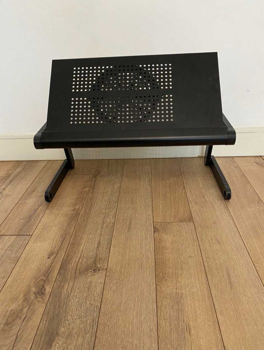 Складной стол для ноутбука