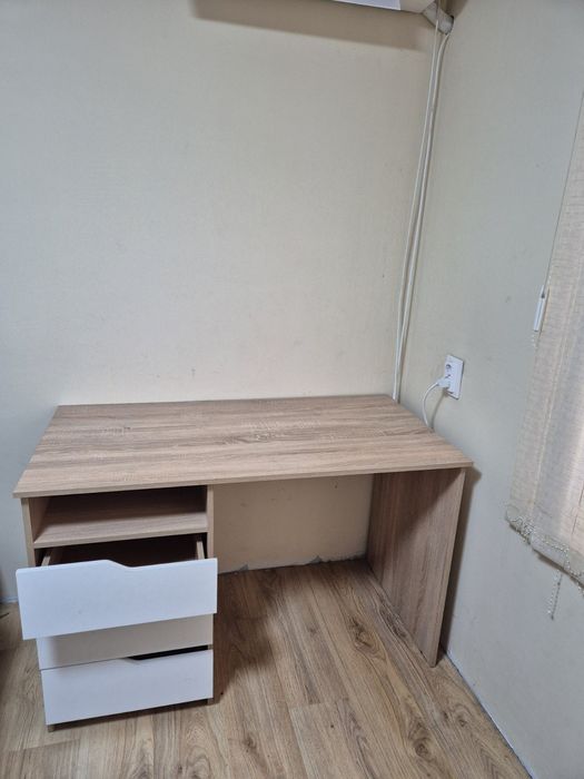 Мебели обзавеждане за стая