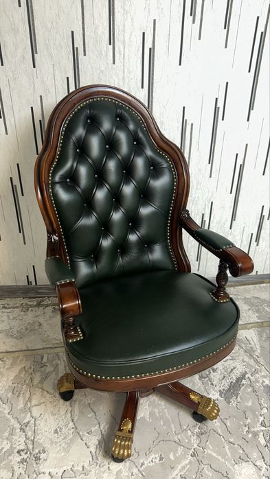 Статусное кресло Честерфилд